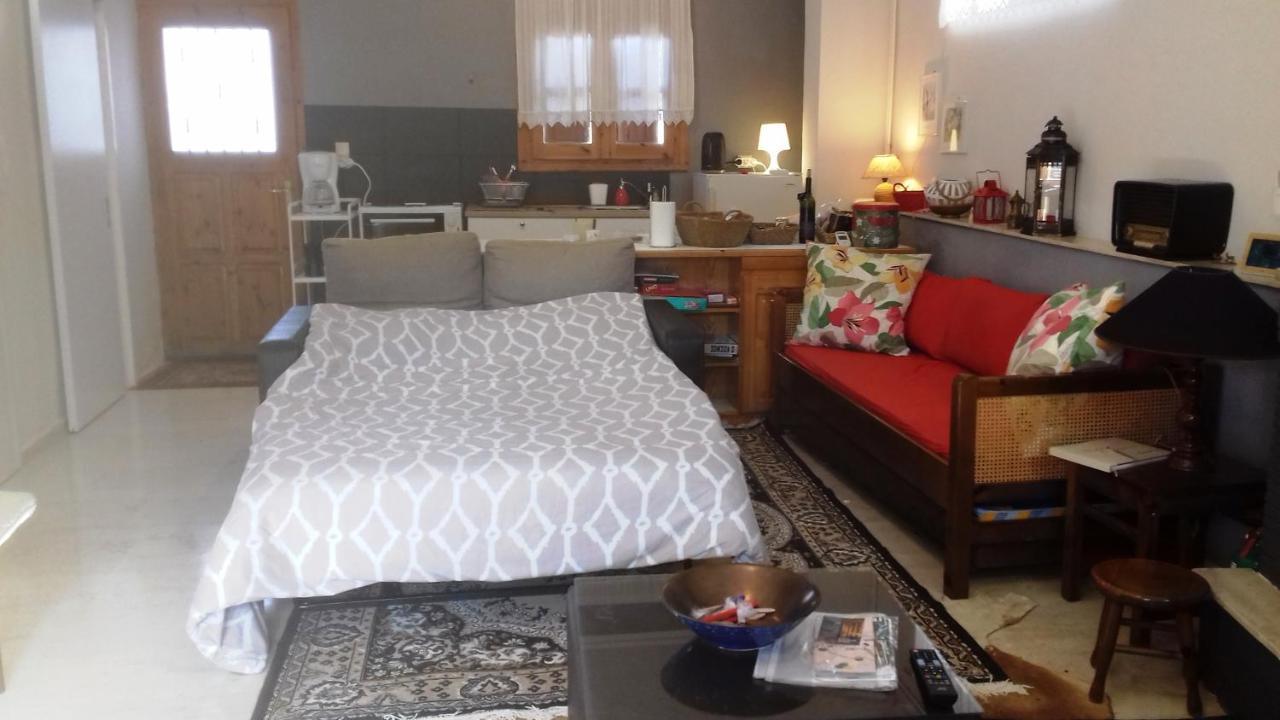 Vitina'S Little House Ξενοδοχείο Εξωτερικό φωτογραφία
