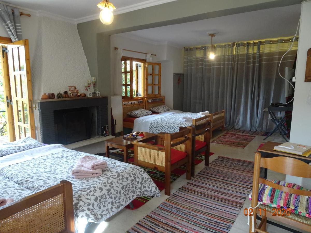 Vitina'S Little House Ξενοδοχείο Εξωτερικό φωτογραφία