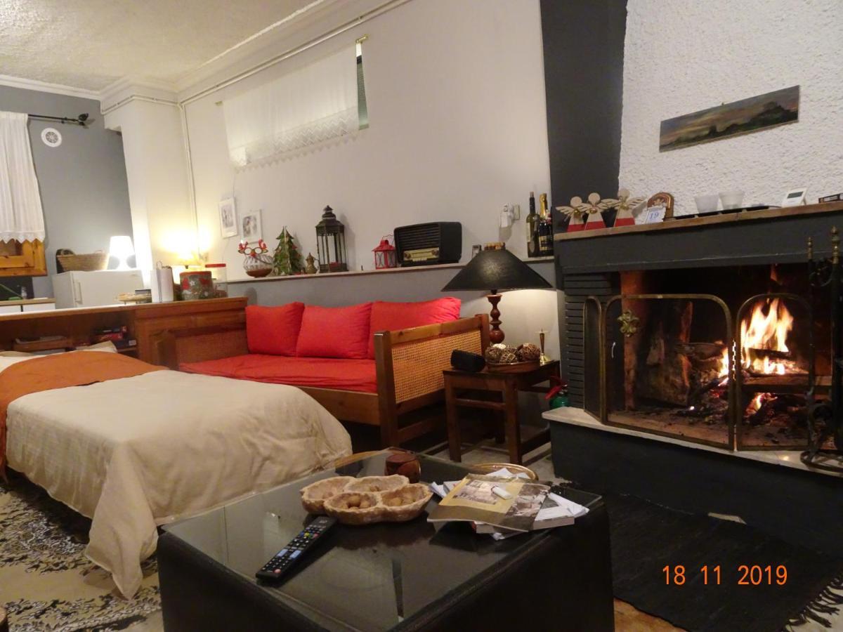 Vitina'S Little House Ξενοδοχείο Εξωτερικό φωτογραφία