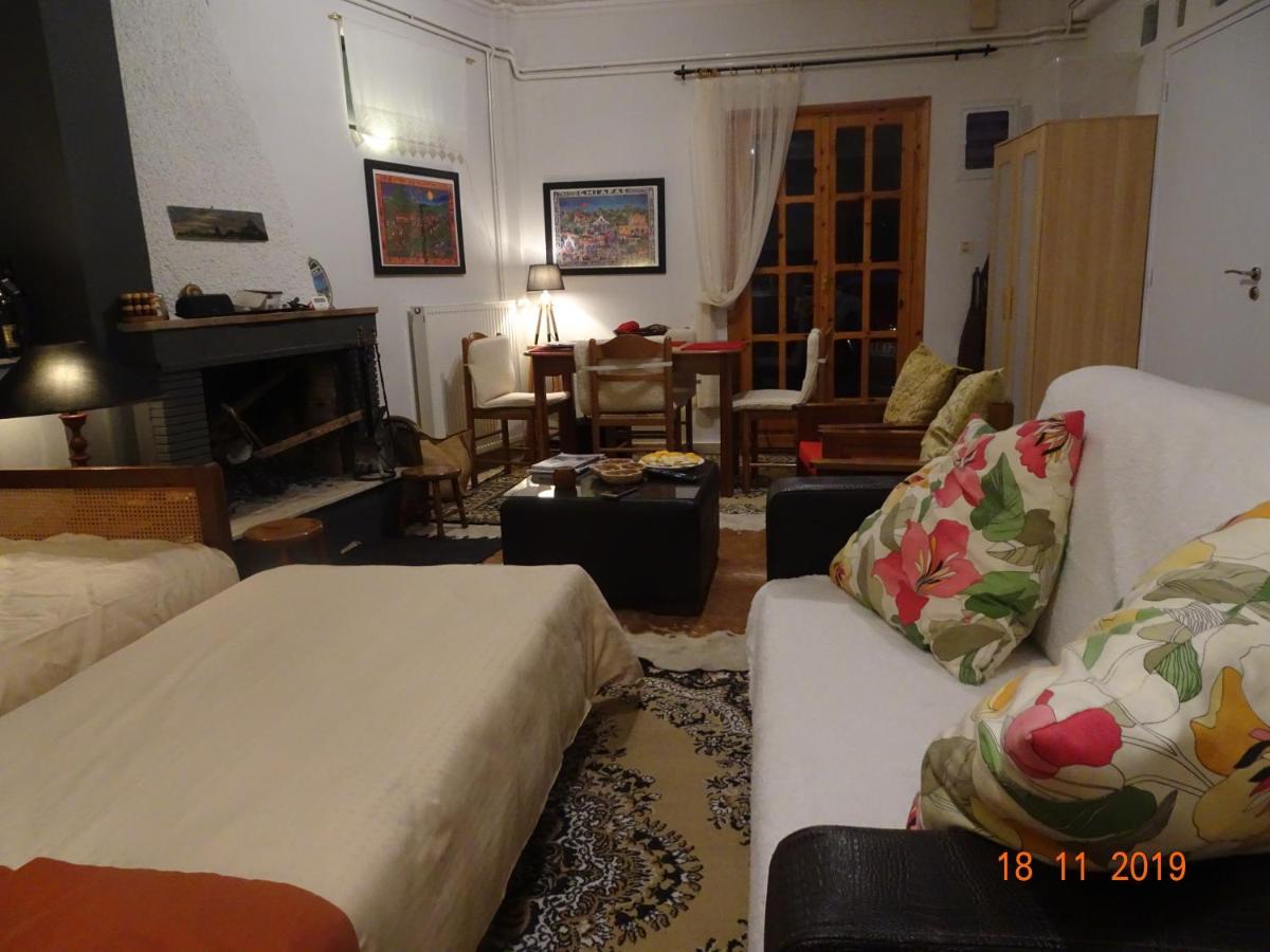Vitina'S Little House Ξενοδοχείο Εξωτερικό φωτογραφία