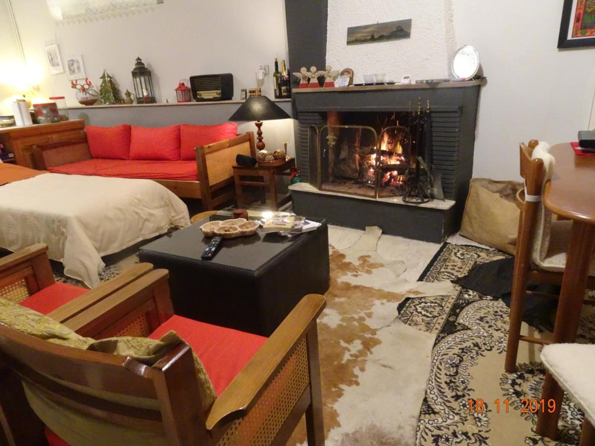 Vitina'S Little House Ξενοδοχείο Εξωτερικό φωτογραφία